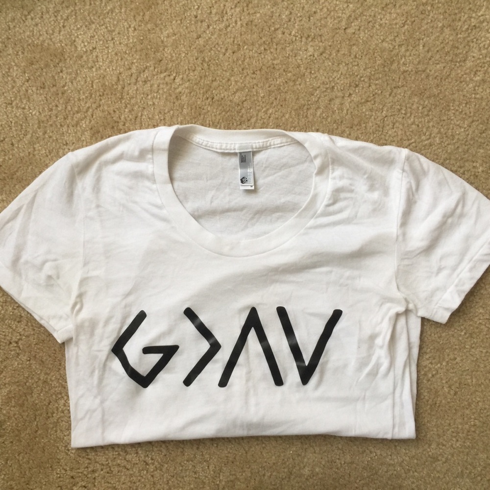 Graphic tee